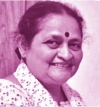 पेड़ अपने आप बढ़ता है (कन्नड़ कविताएँ)